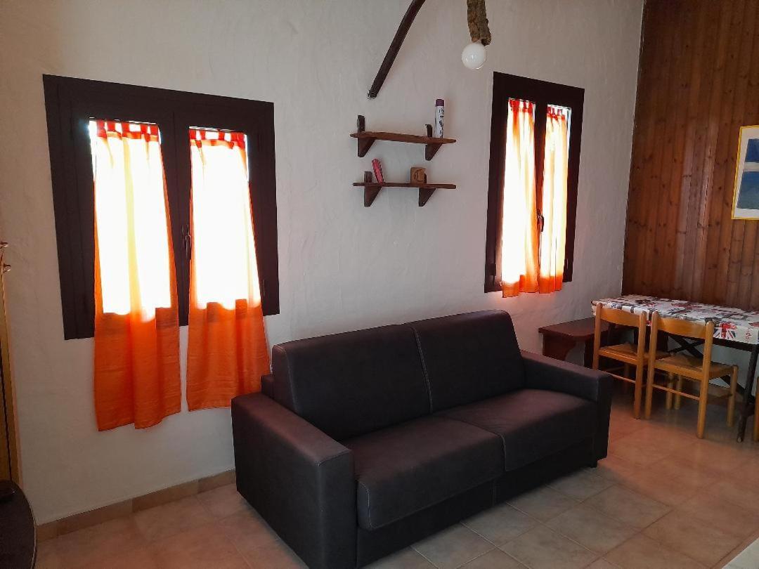 La Macciona Apartment Aglientu Luaran gambar