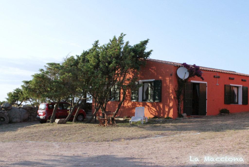 La Macciona Apartment Aglientu Luaran gambar