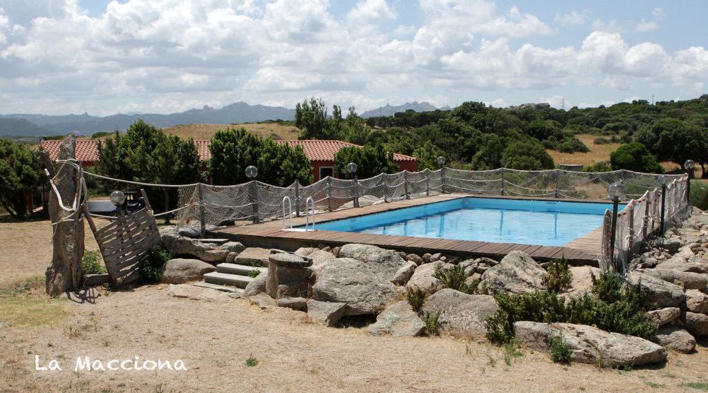 La Macciona Apartment Aglientu Luaran gambar