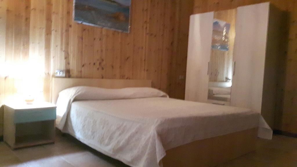 La Macciona Apartment Aglientu Luaran gambar
